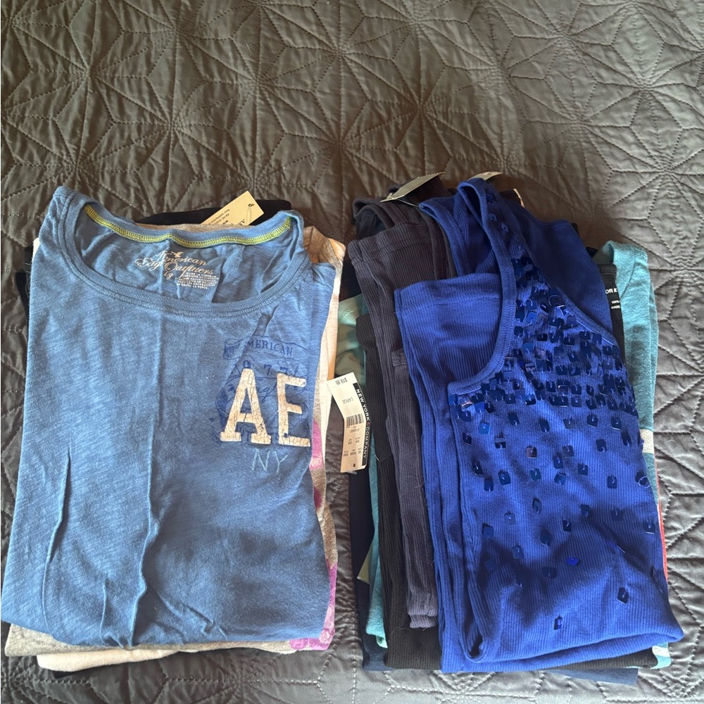 Lot of women’s American Eagle Outfitters and Old Navy tees